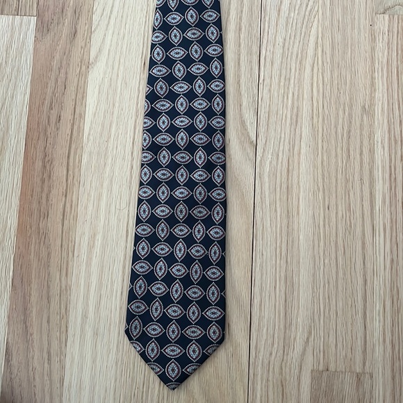 Brooks Brothers Tie - Picture 1 of 3